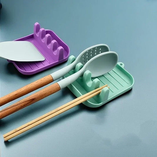 Multi-Slot Spoon & Lid Rest Rack — Plastic Utensil Holder for Spoons, Spatulas, Chopsticks & Pot Lid